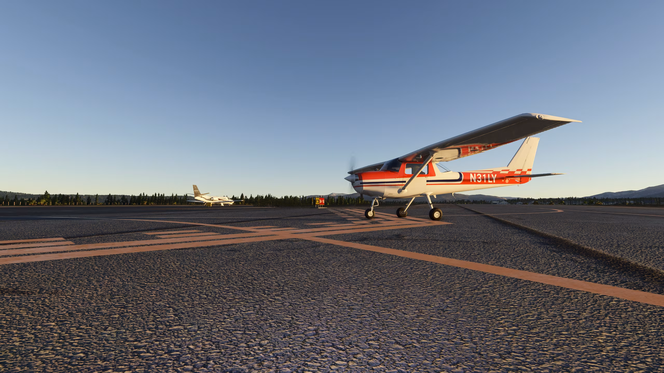 General aviation VFR traffic in the pattern